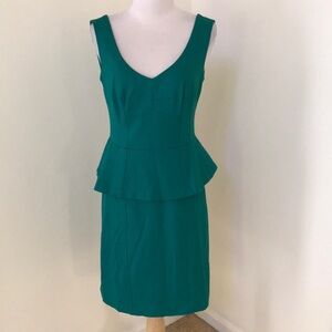NANETTE LEPORE Size 6 green peplum dress